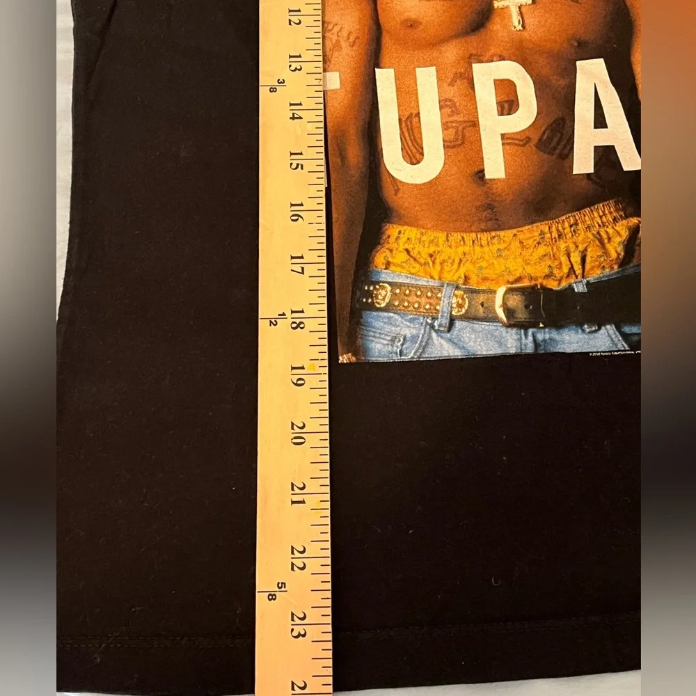 - 2PAC Tupac Shakur Woman’s Black Fitted T-shirt Size Small - Picture 7 of 7